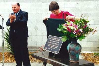 The Rt Hon. Helen Clark unveils the plaque with Dennis McGrath looking on.