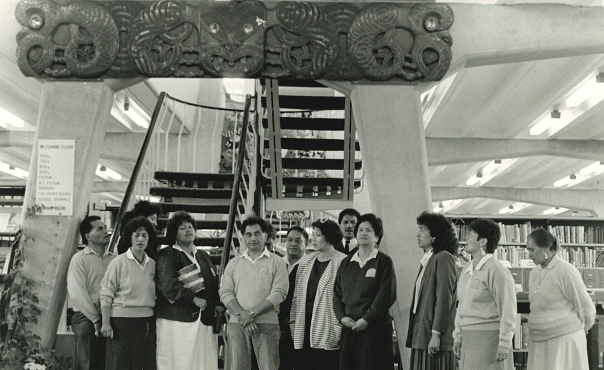 Unveiling of the Pare 1988